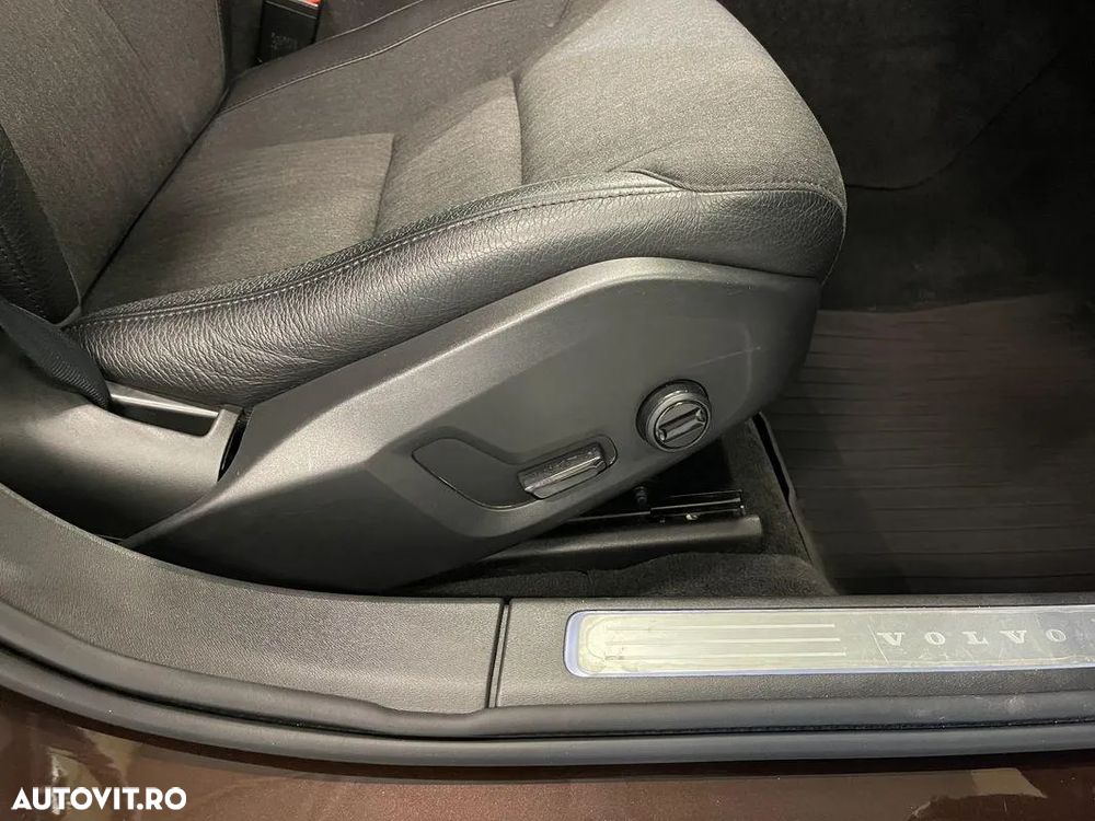 Volvo V90 V90CC B4 MHEV AT AWD Core - 24