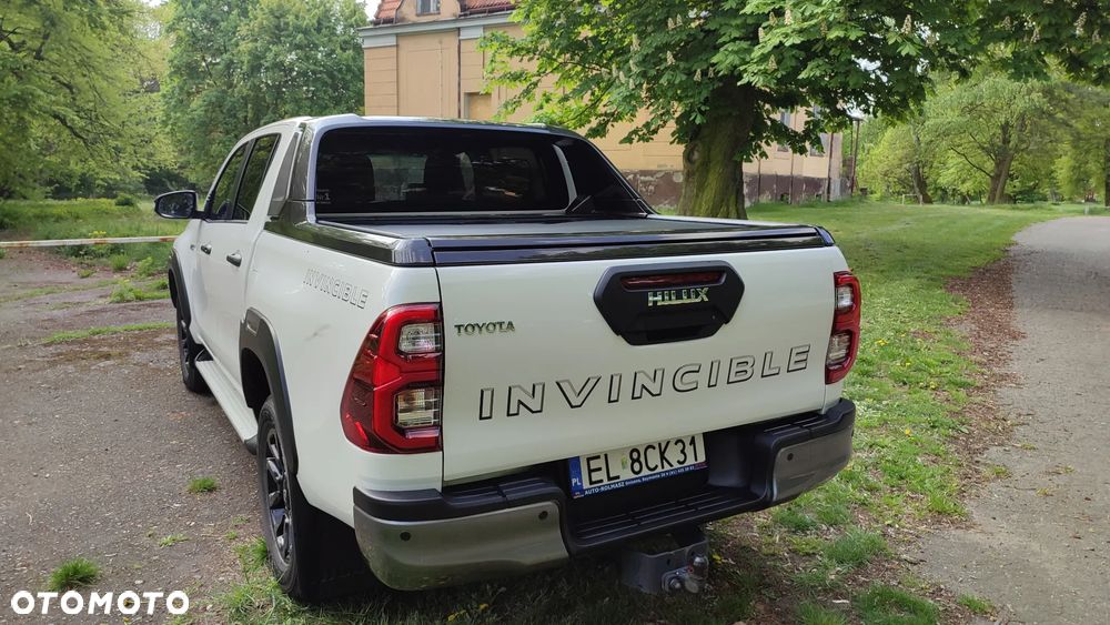 Toyota Hilux 2.8 D-4D Double Cab Invincible 4x4 - 26