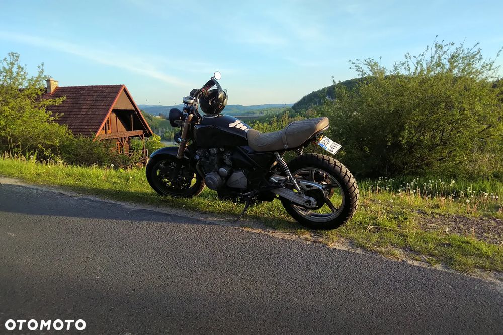 Kawasaki Zephyr - 7