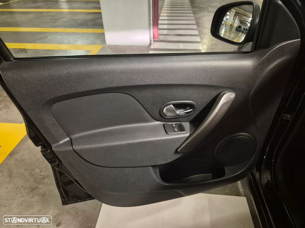 Dacia Logan MCV 0.9 TCe Stepway - 21