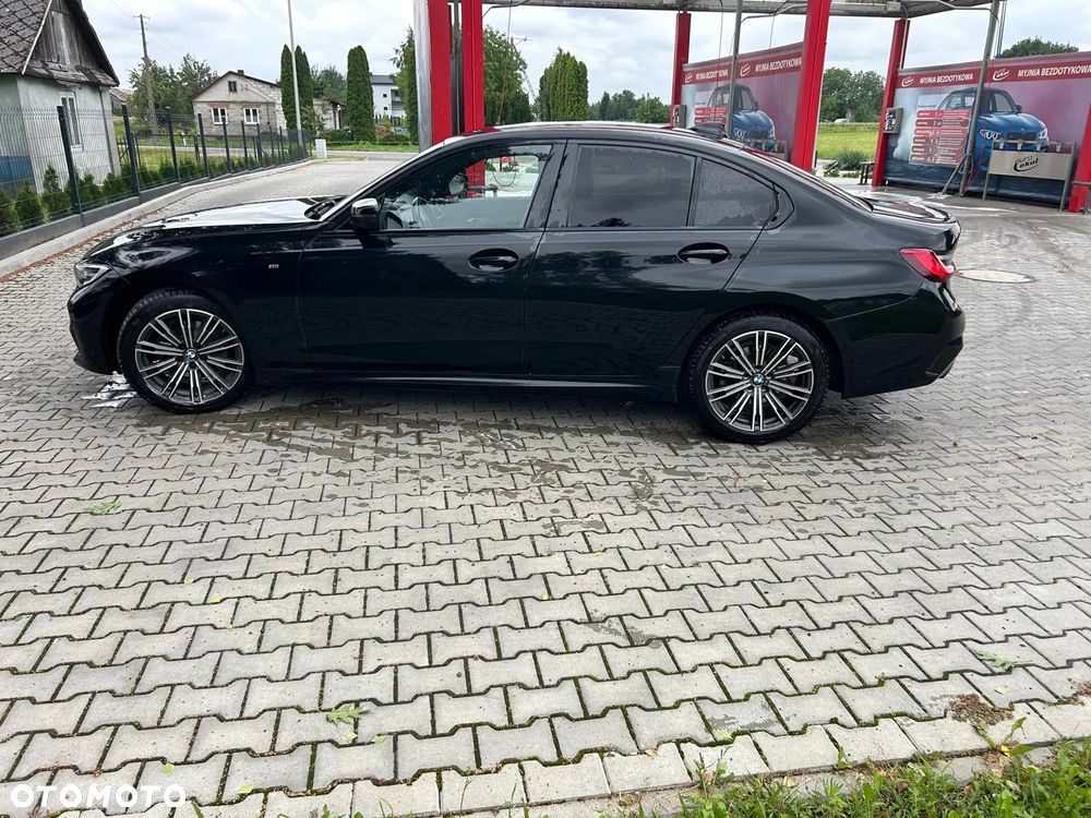 BMW Seria 3 320d xDrive - 4