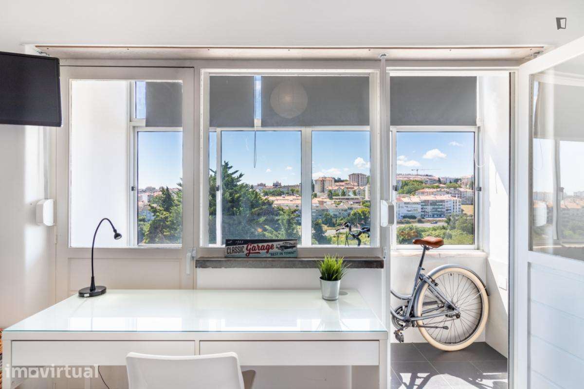 Quarto - localizado em Carcavelos Lisbon - Grande imagem: 4/13