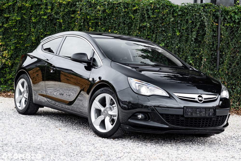 Opel Astra IV GTC 1.6 T Sport - 5