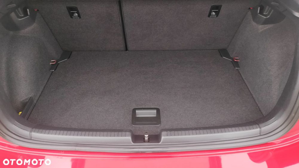 Volkswagen Polo 1.0 TSI Special Edition - 22