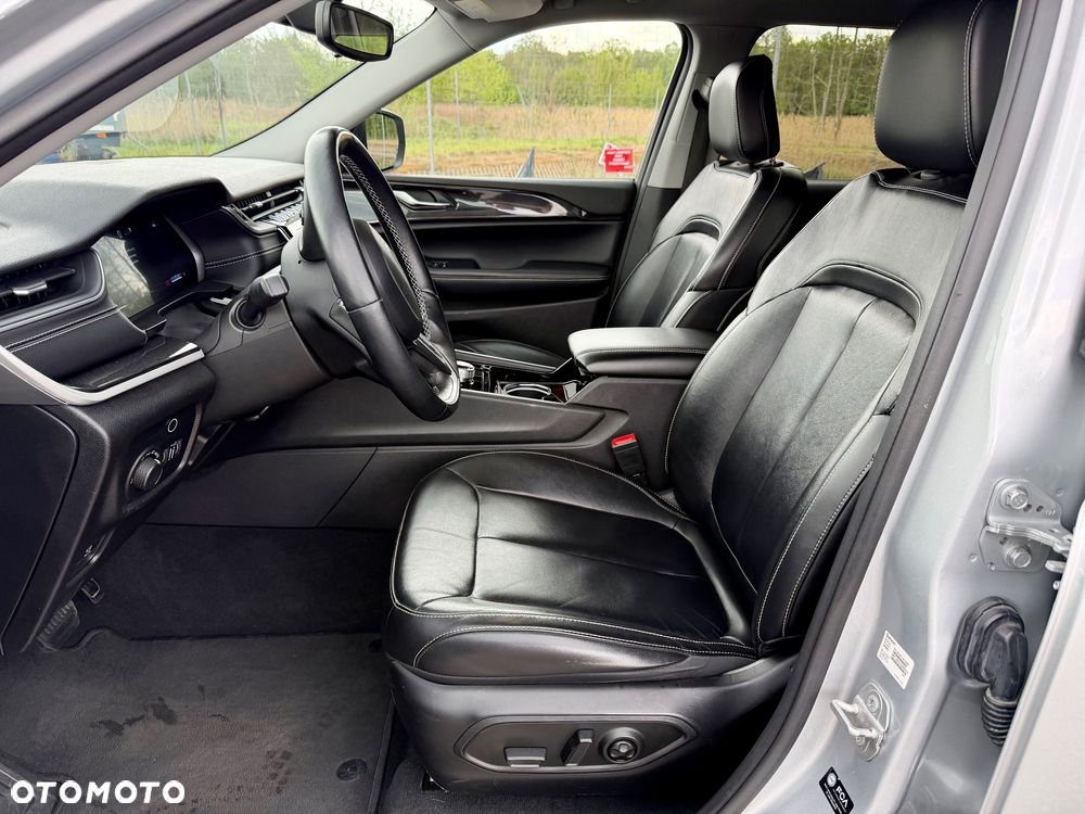 Jeep Grand Cherokee 3.6 V6 Pentastar 4WD Automatik Laredo - 28