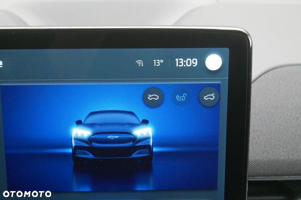 Ford Mustang Mach-E - 18