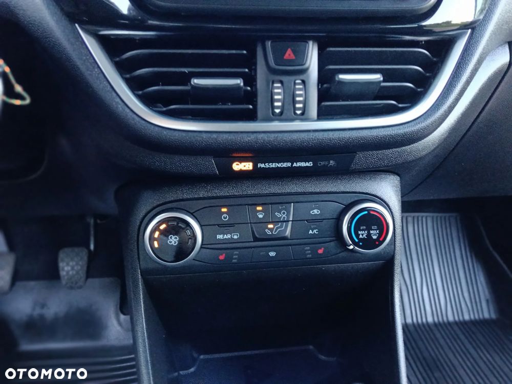 Ford Fiesta 1.1 S&S TREND - 16