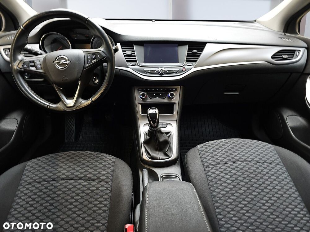 Opel Astra V 1.2 T Edition S&S - 6