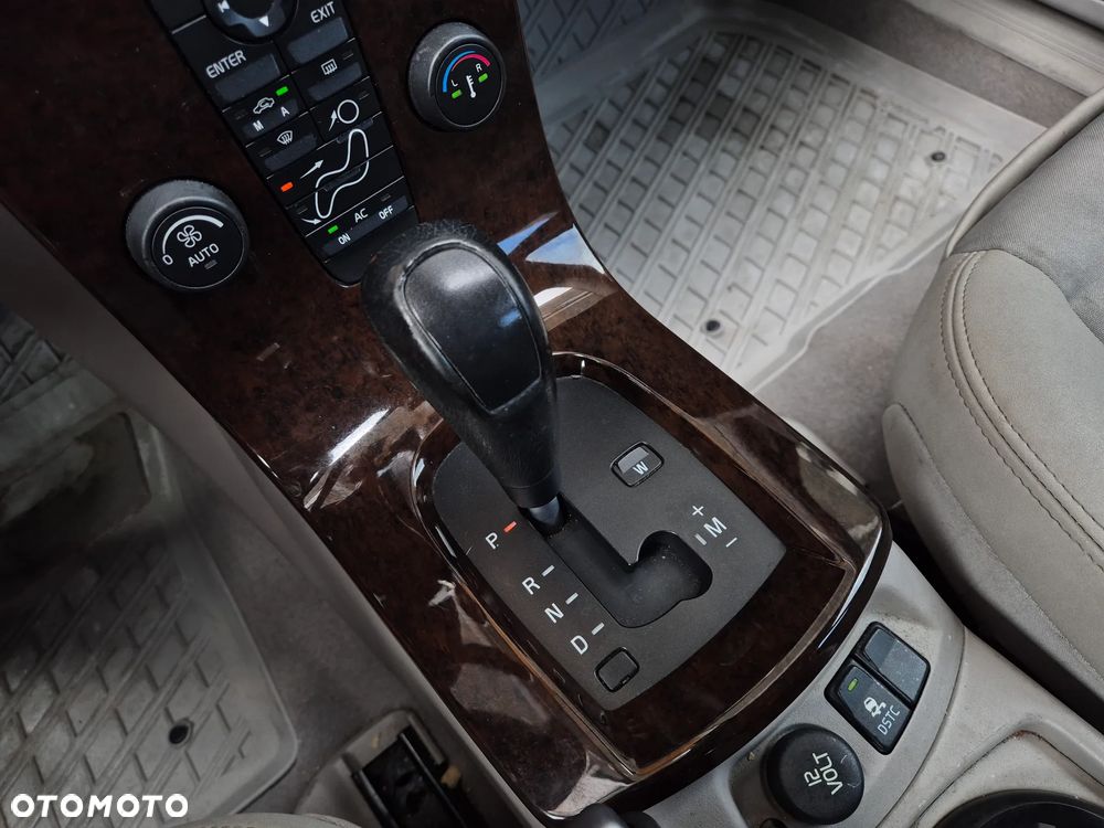Volvo S40 2.4 Momentum - 13
