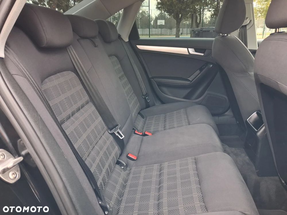 Audi A4 Limousine 2.0 TDI DPF clean diesel S line Sportpaket - 20