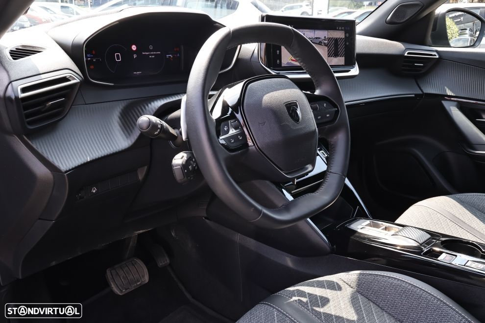 Peugeot 2008 1.2 Hybrid Allure e-DCS6 - 42