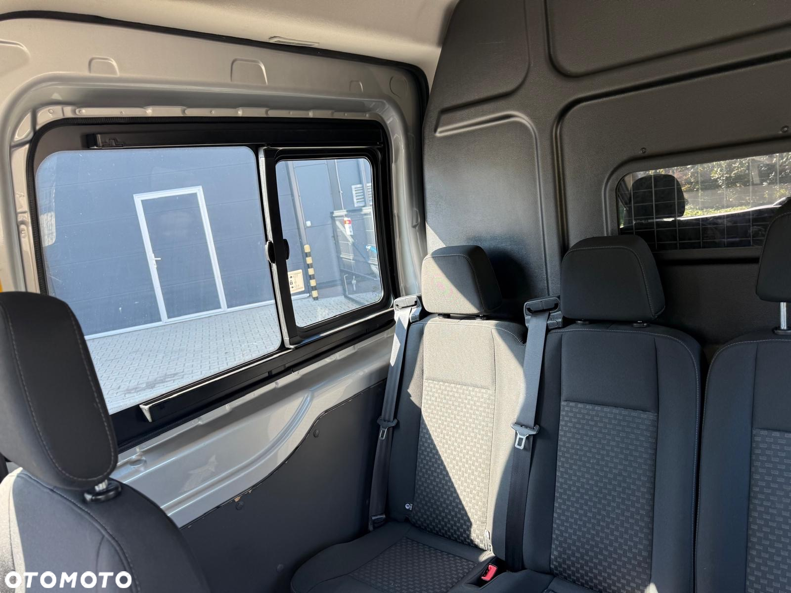 Ford Transit - 11