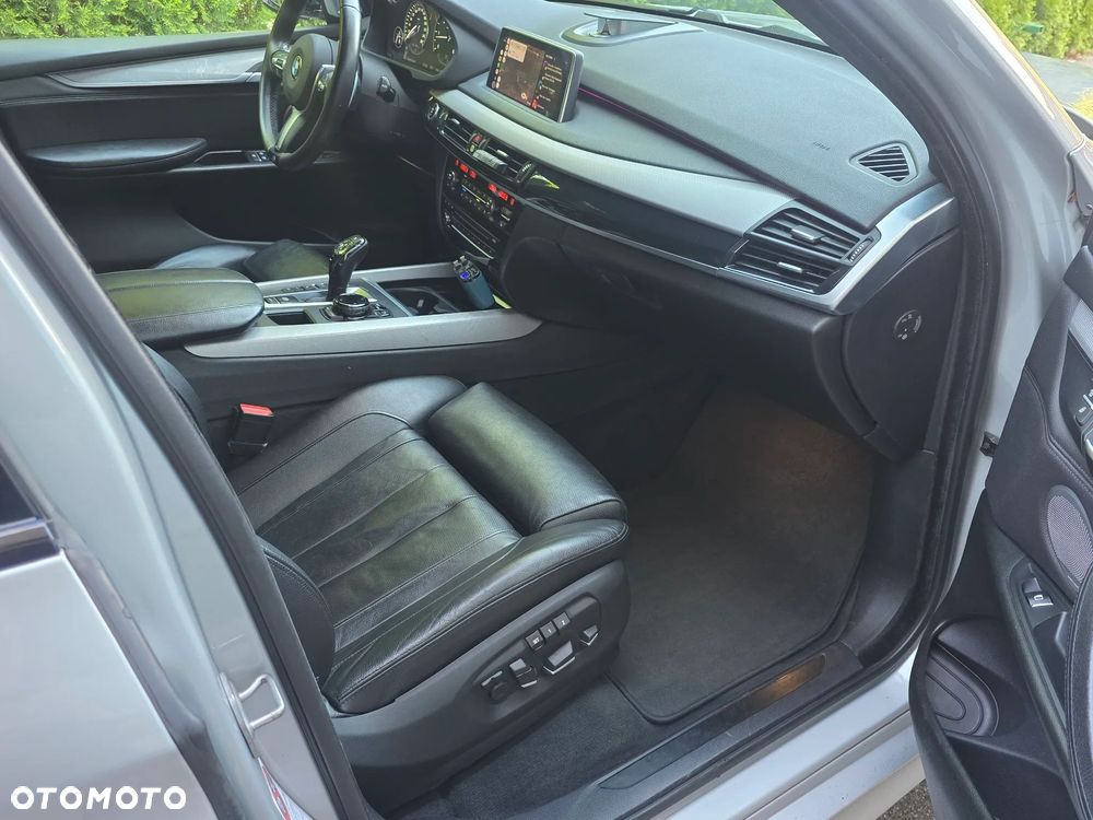 BMW X5 M50d - 34