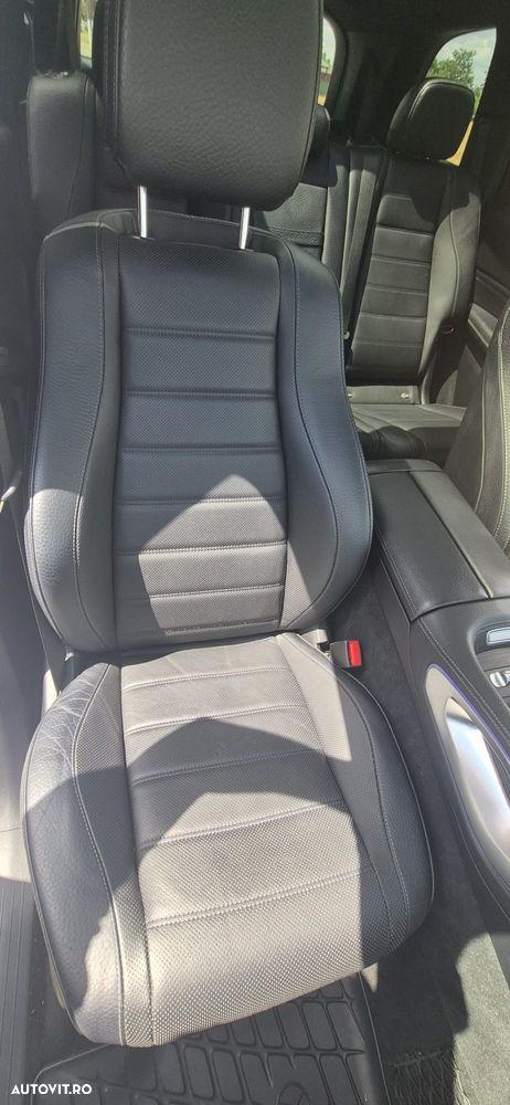 Mercedes-Benz GLS - 12
