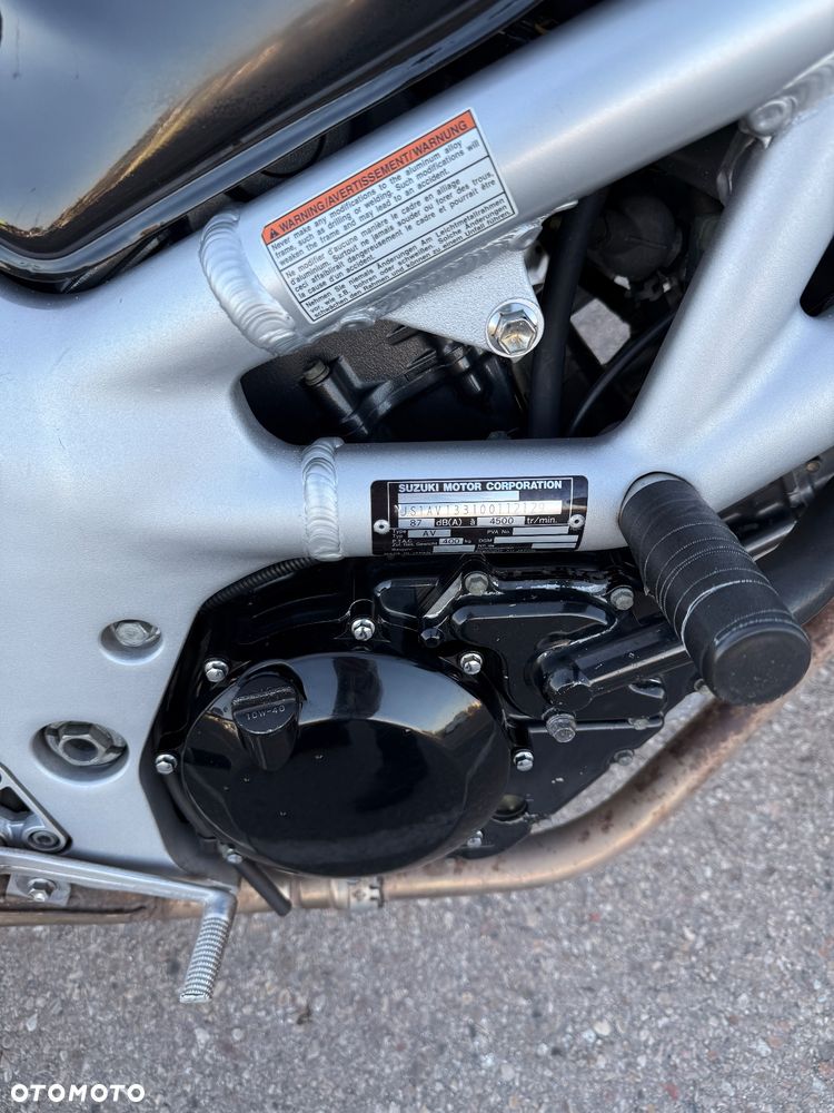 Suzuki SV - 6