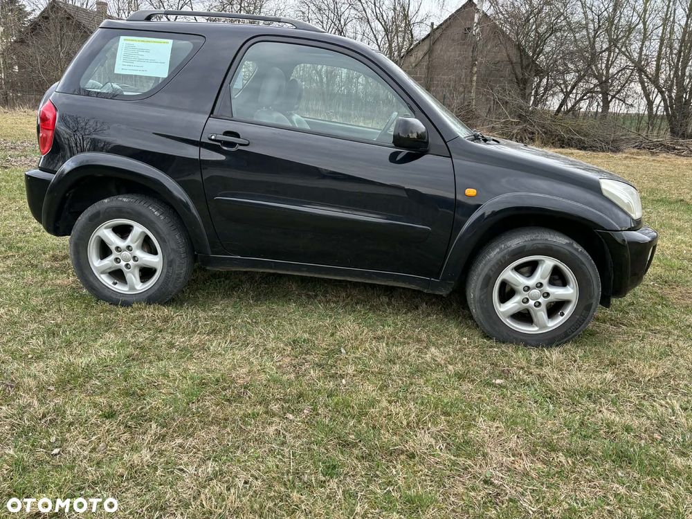 Toyota RAV4 - 6