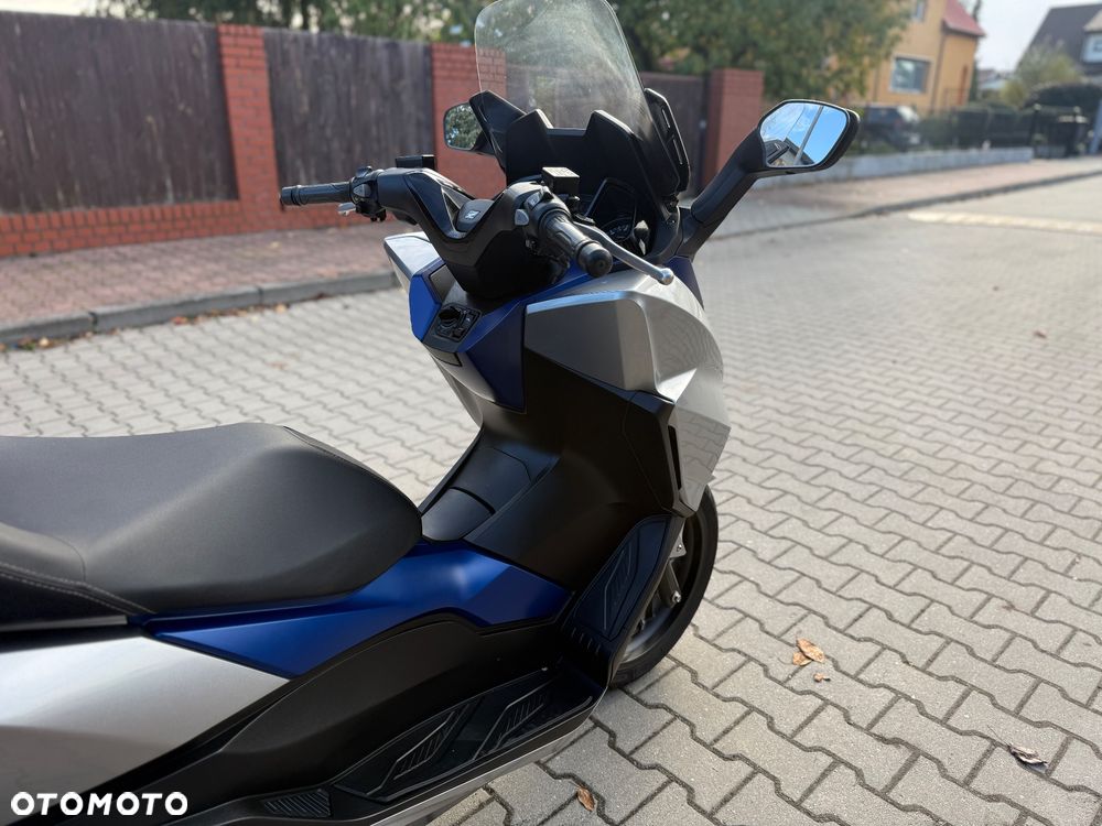 Honda NSS - 11