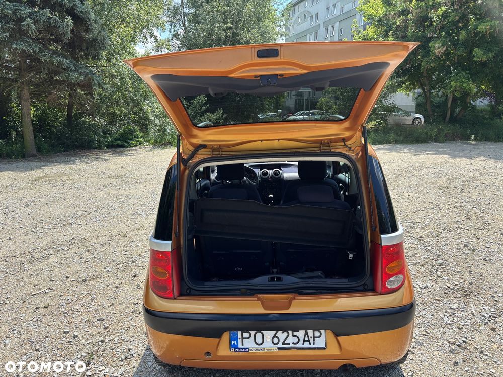 Peugeot 1007 1.4 Trendy - 14