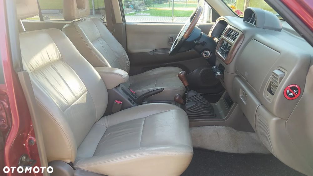 Mitsubishi Pajero Sport 3.0 V6 - 9