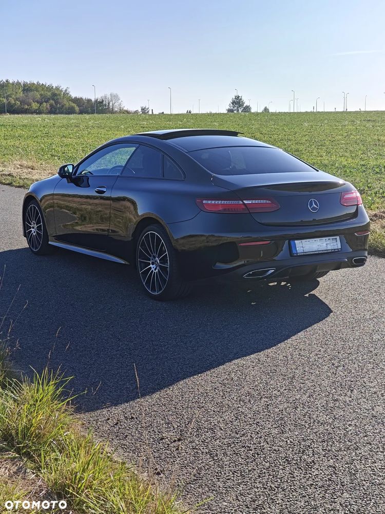 Mercedes-Benz Klasa E 200 4Matic Coupe 9G-TRONIC AMG Line - 12