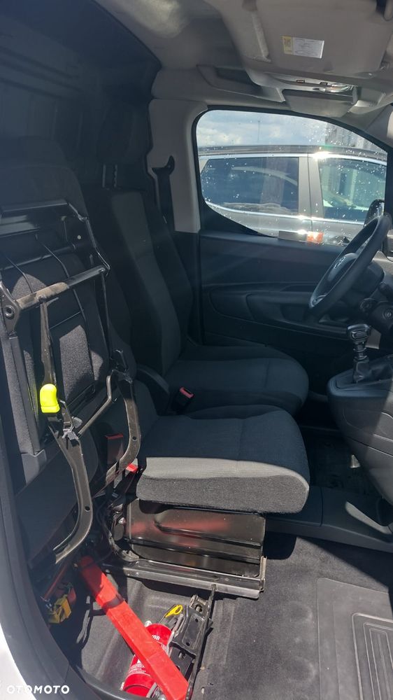 Toyota PROACE CITY L2H1 Krajowy 3 Osoby mały przebieg - 20