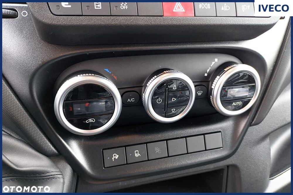 Iveco Daily 35S18 Kontener 8EP + Winda 3.0 180KM - 15