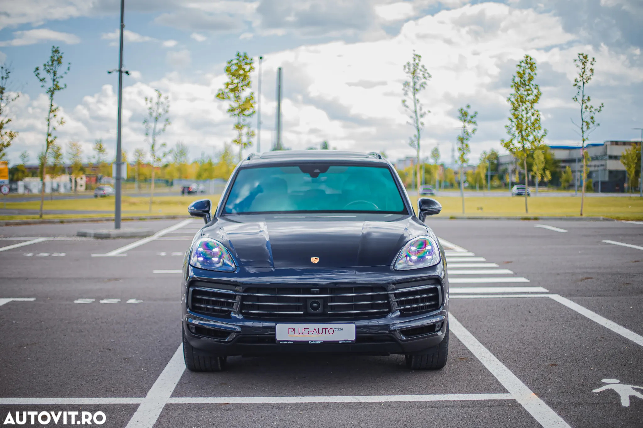 Porsche Cayenne E-Hybrid Tiptronic S Platinum Edition - 2