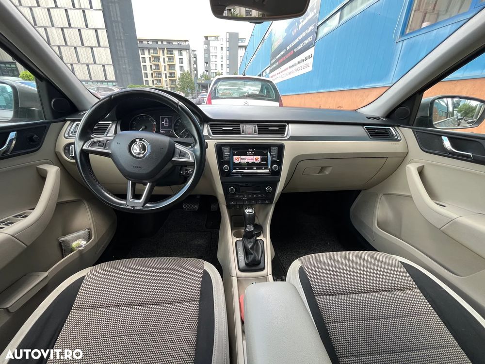 Skoda RAPID 1.2 TSI Style DSG - 8