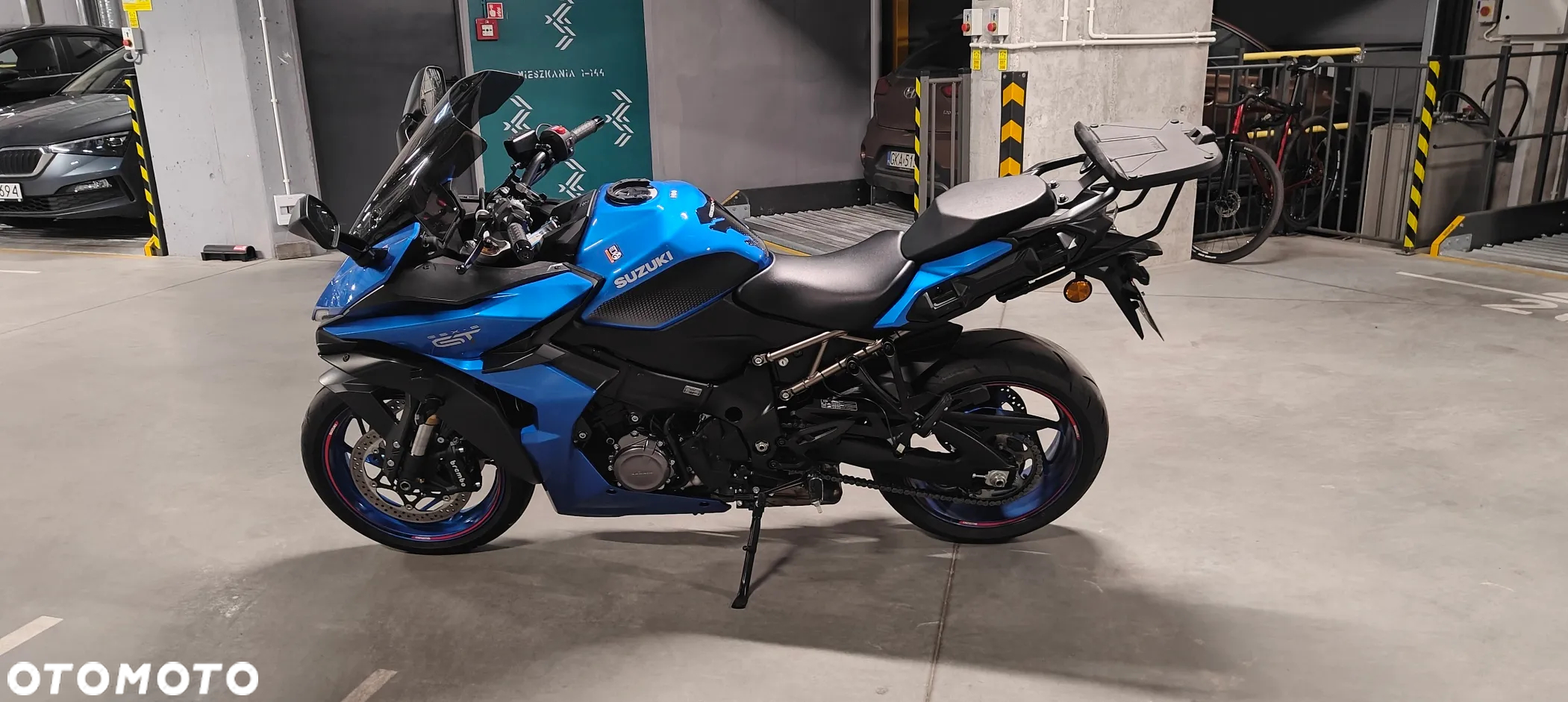 Suzuki GSX 1000 - 2