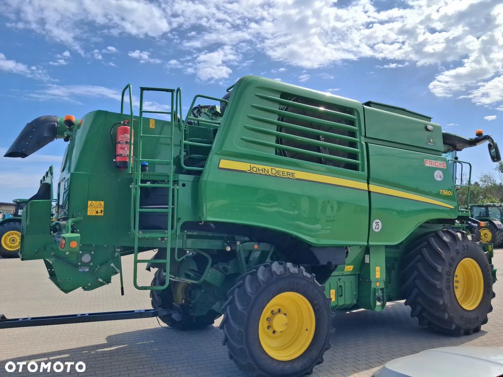 John Deere T560i - 8