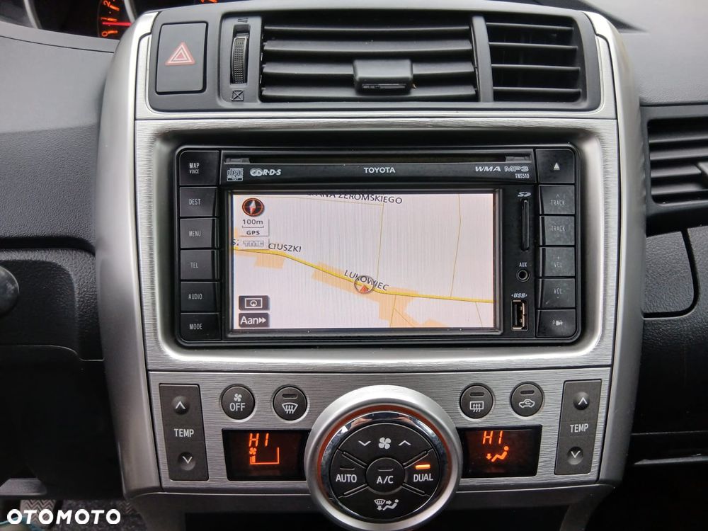 Toyota Verso 1.8 Executive - 24