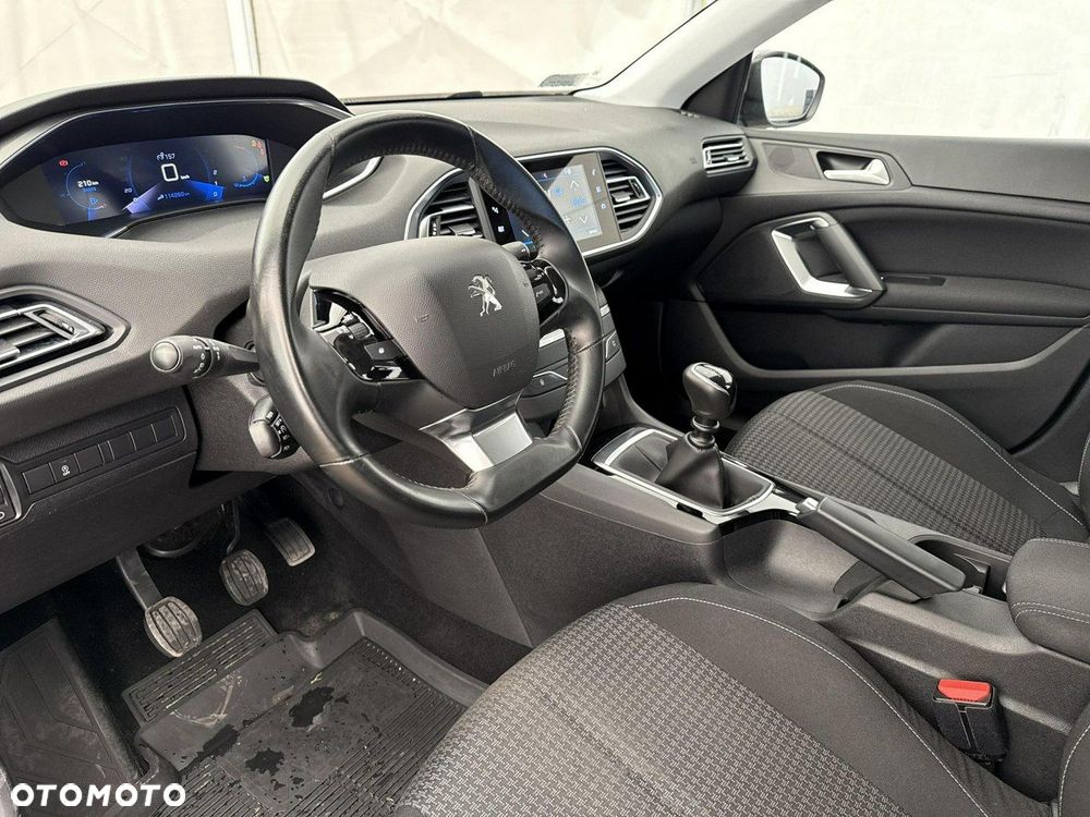 Peugeot 308 - 14