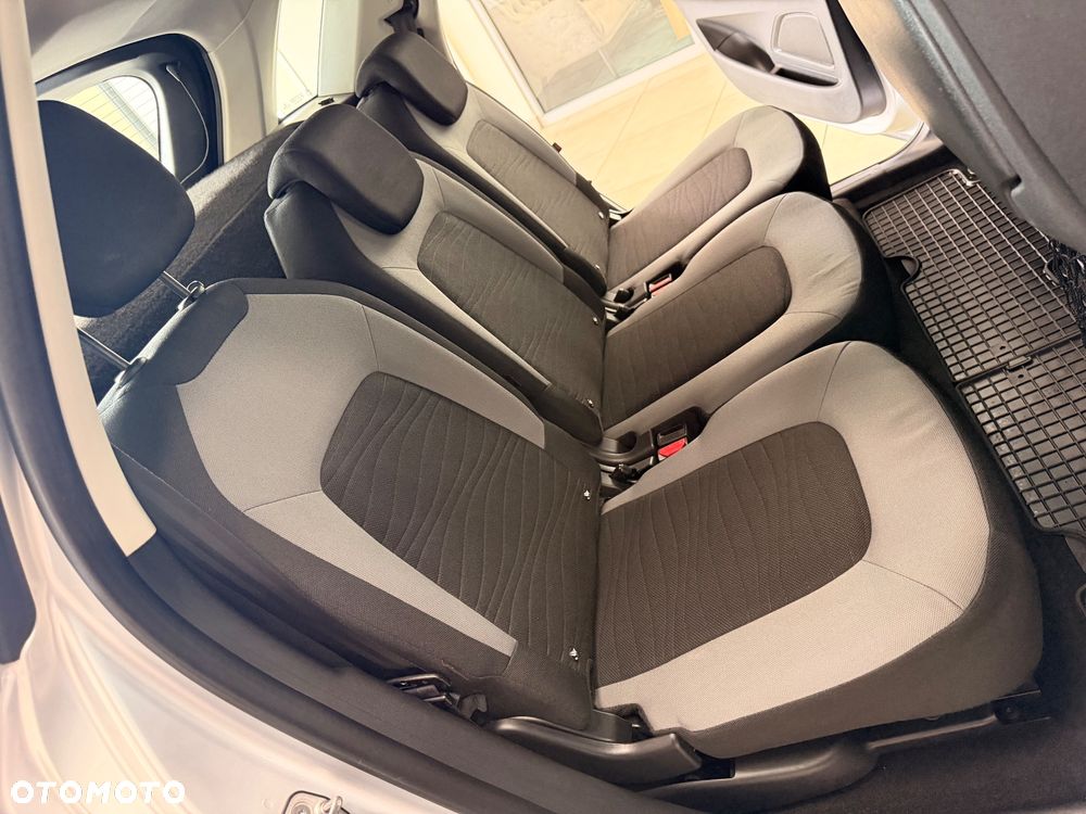 Citroën C4 Picasso - 25