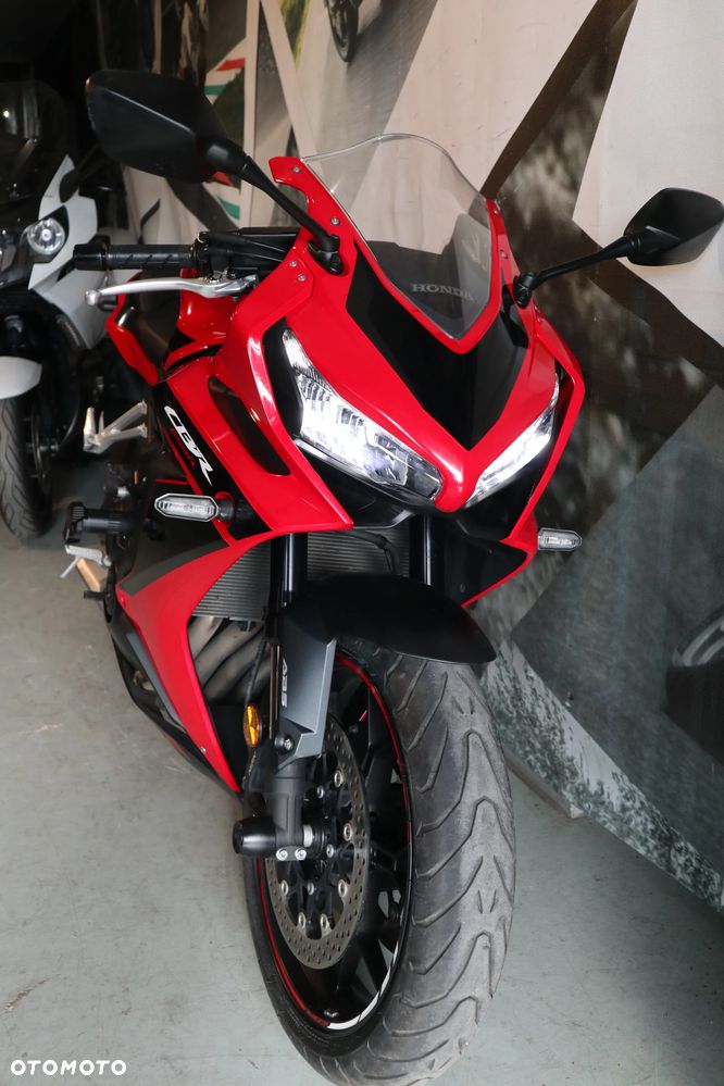 Honda CBR - 17