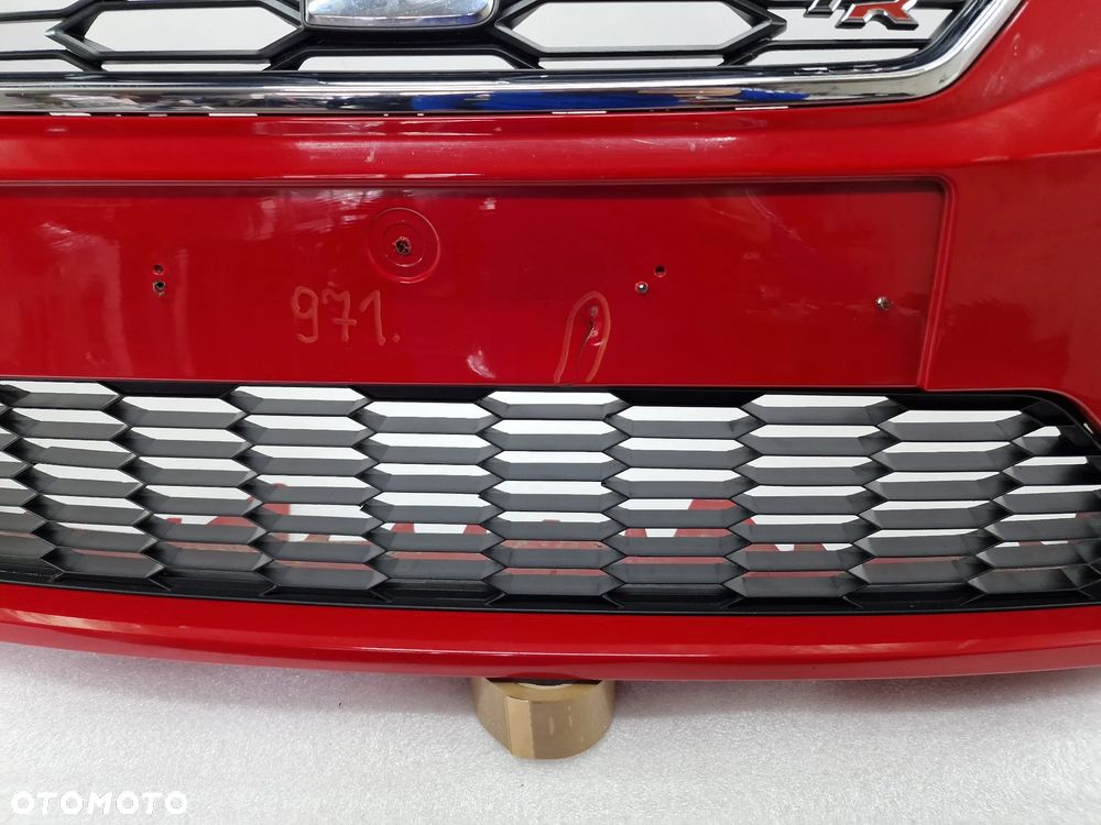 SEAT LEON 3 III 5F0 LIFT FR 16- KOMPLETNY ZDERZAK PRZEDNI PRZÓD + GRILL + KRATKA ŚRODKOWA , ŁADNY , KOLOR CZERWONY , NR 5F0807221AB / 5F0807221AJ , NR AUKCJI NZ971 - 13