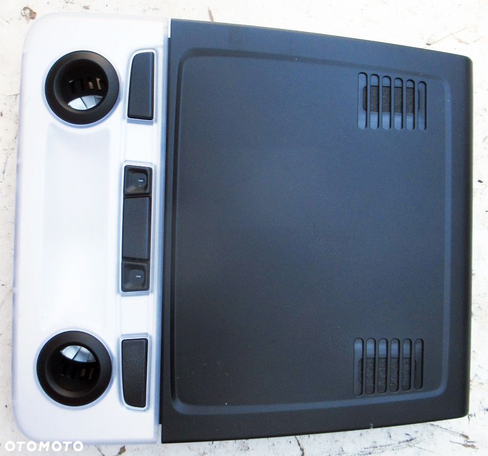 BMW X1 E84 LAMPKA OŚWIETLENIE PODSUFITKI WNĘTRZA 9225477 - 1