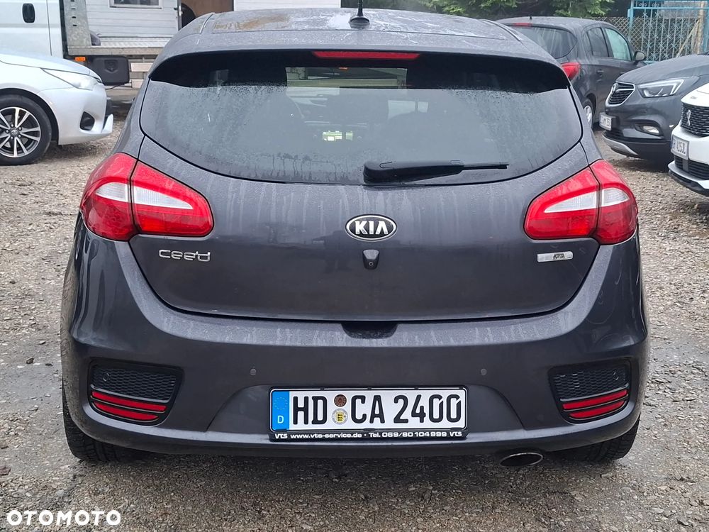Kia Ceed - 6