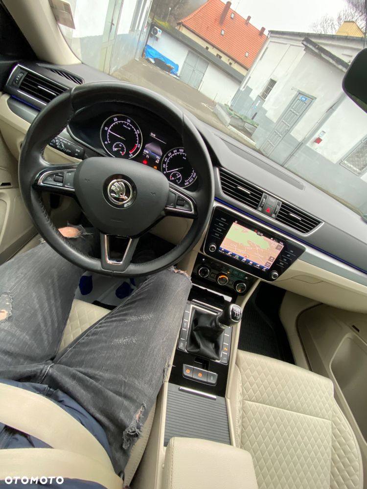 Skoda Superb 2.0 TDI Style - 6
