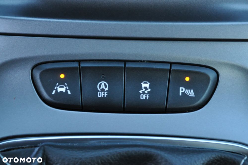 Opel Astra 1.6 D (CDTI) Start/Stop Innovation - 27