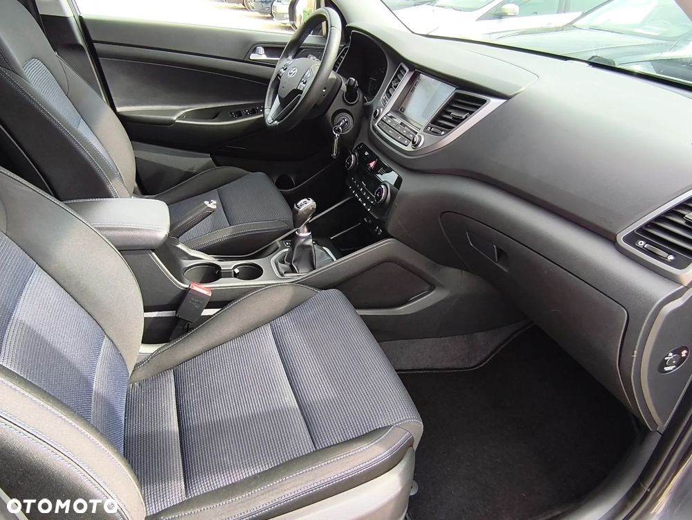 Hyundai Tucson 1.6 Turbo 2WD Style - 18