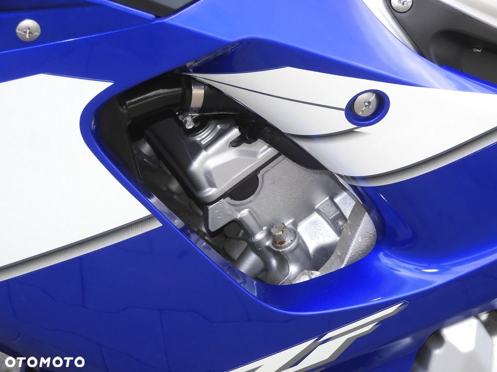 Yamaha R6 - 28