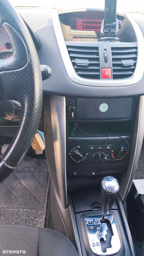 Peugeot 207 120 Automatik Premium - 8