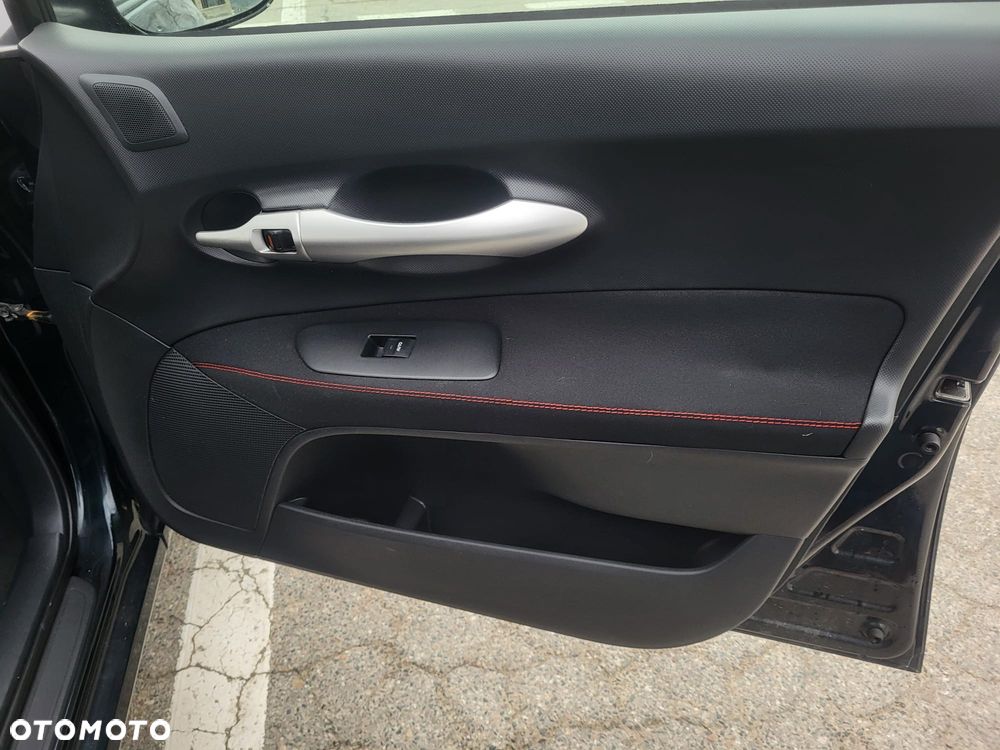 Toyota Auris 2.0 D-4D Prestige - 15