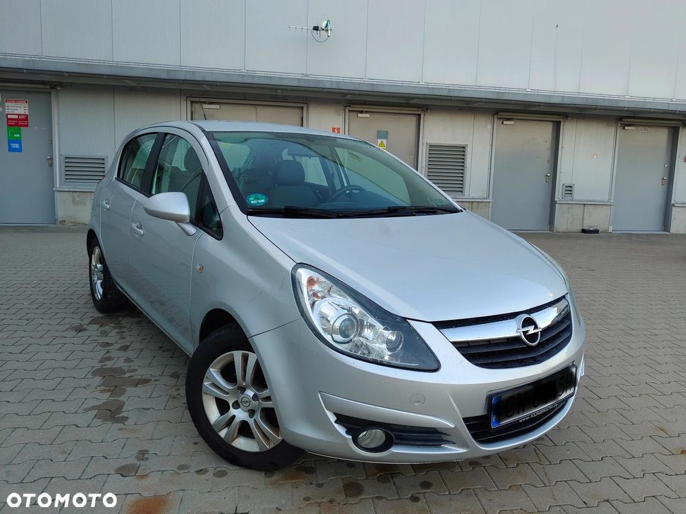 Opel Corsa 1.4 16V Cosmo - 10