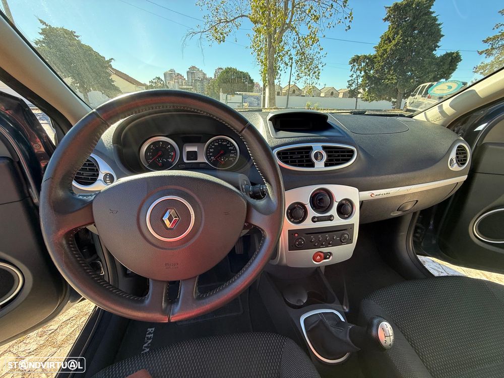 Renault Clio 1.5 dCi Rip Curl - 11
