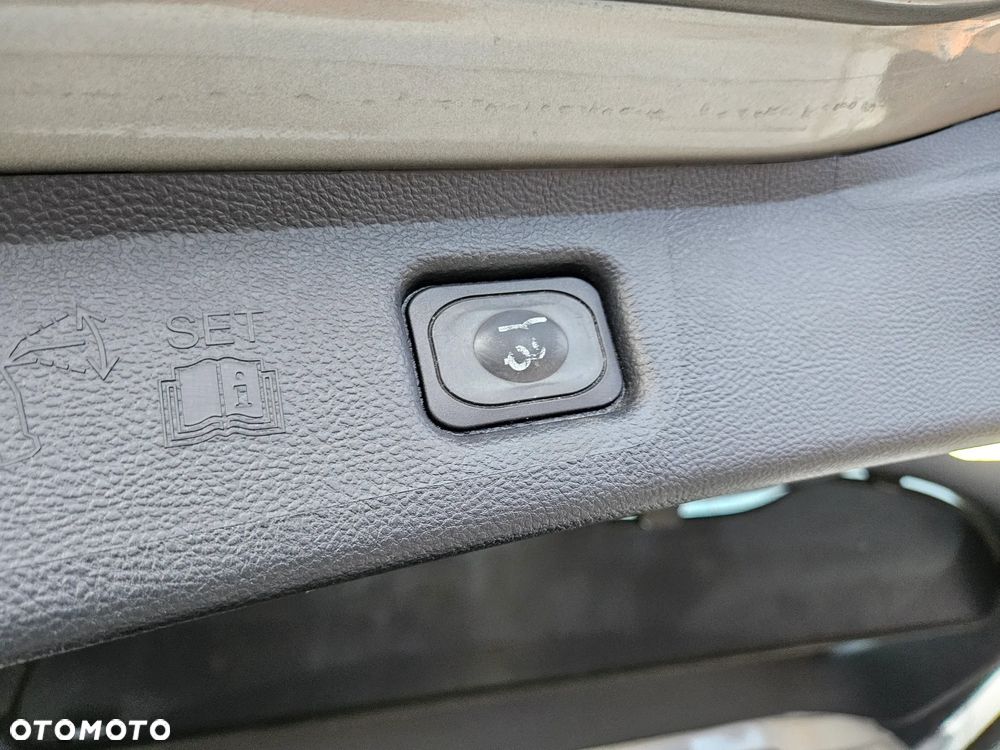 Ford S-Max 2.0 TDCi Titanium - 18