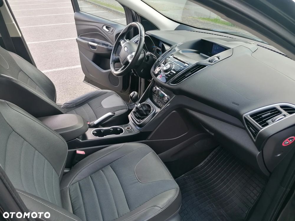 Ford Kuga 2.0 TDCi Titanium - 10