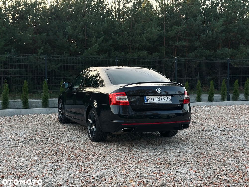Skoda Octavia 2.0 TSI (Green tec) DSG RS - 25