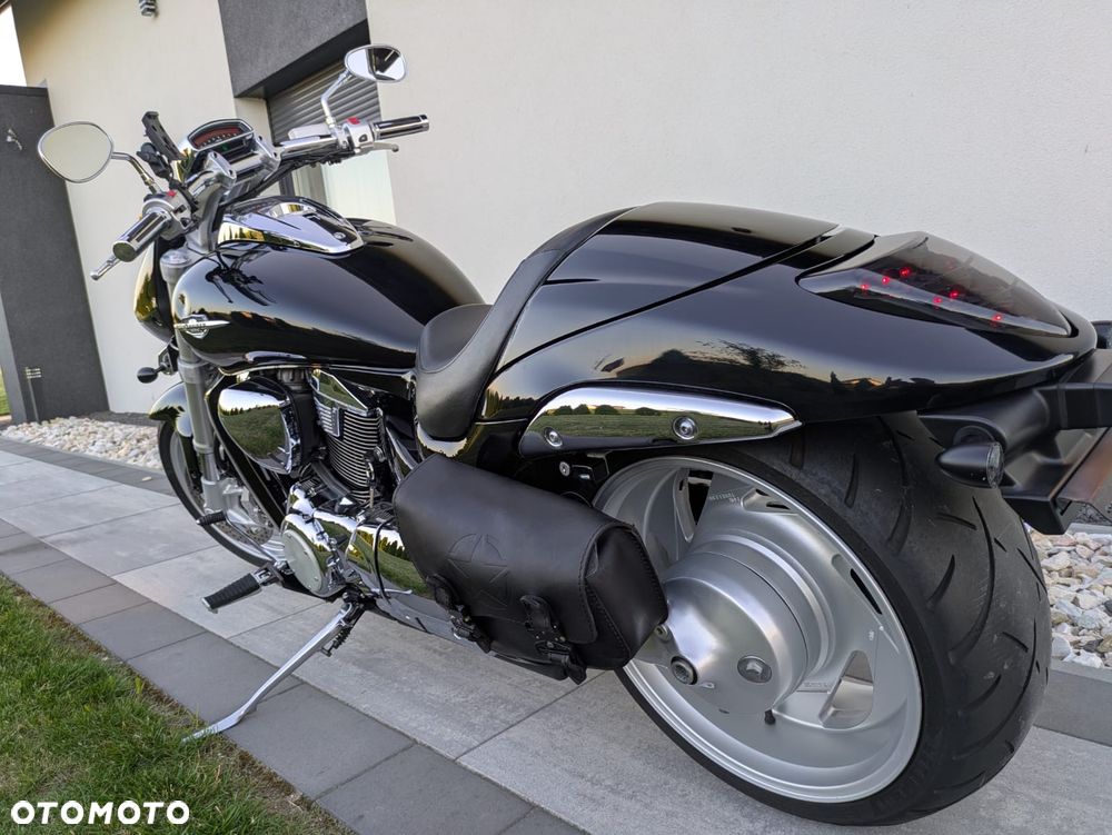 Suzuki Boulevard - 17