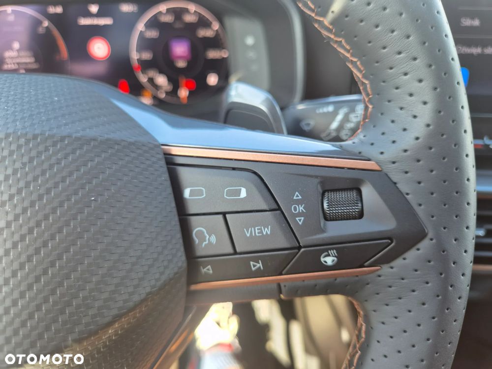 Cupra Formentor VZ 1.4 e-Hybrid DSG Priority - 37